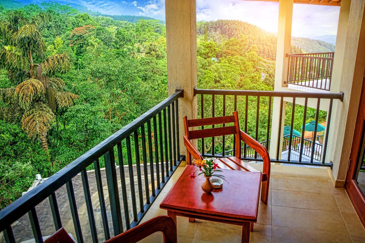 The Grand Hills Hotel Kandy Bagian luar foto