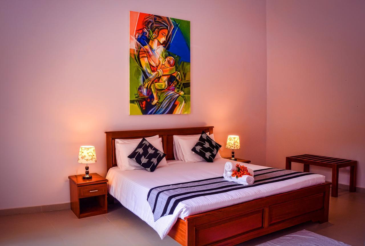 The Grand Hills Hotel Kandy Bagian luar foto