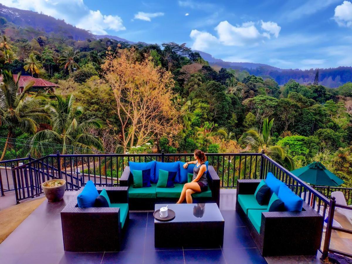 The Grand Hills Hotel Kandy Bagian luar foto