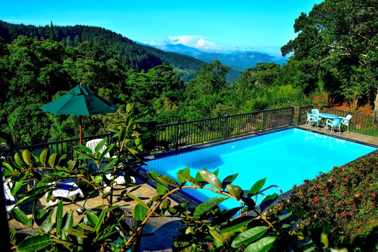 The Grand Hills Hotel Kandy Bagian luar foto